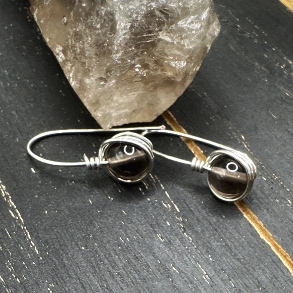 NATURAL SMOKEY QUARTZ STATEMENT DROP EARRINGS - Picture 2 of 2